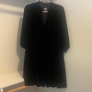 Vince Camuto Black Velvet Dress size 14
